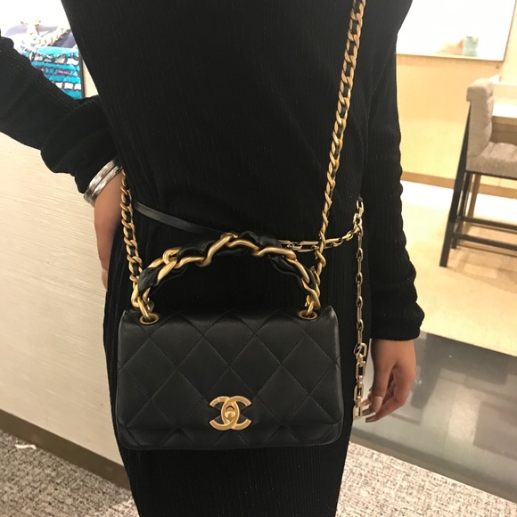 Chanel mini classic flap with handle - Picture 4 of 9